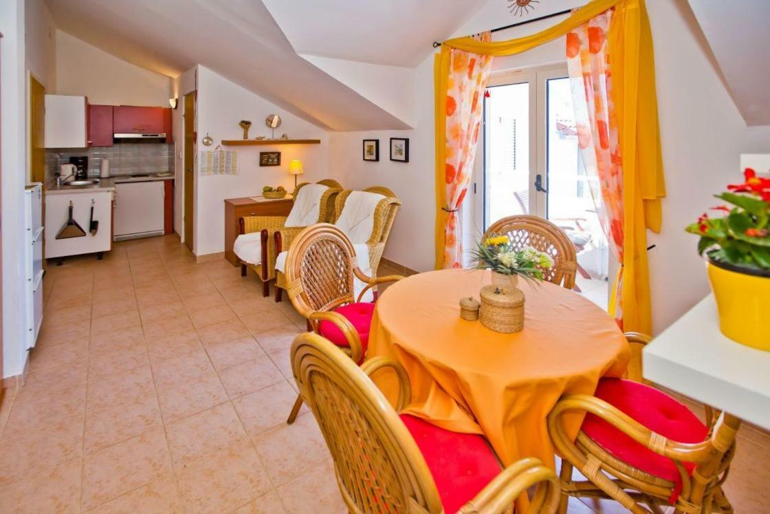 Apartments Jacky Hvar Town Exterior photo